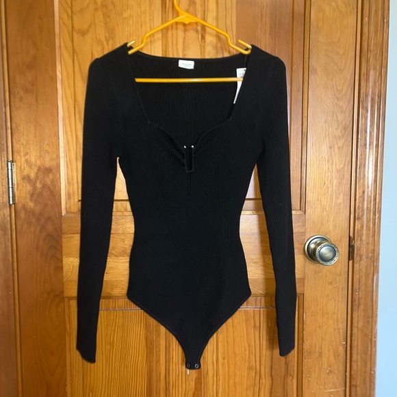 Abercrombie & Fitch black sweater bodysuit size medium - Picture 2 of 15